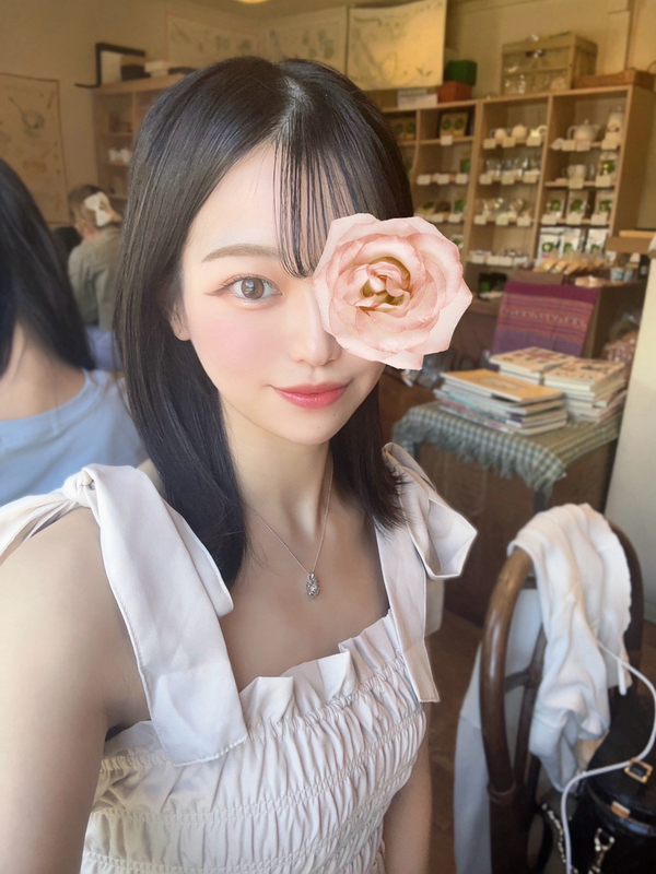 四葉ひな